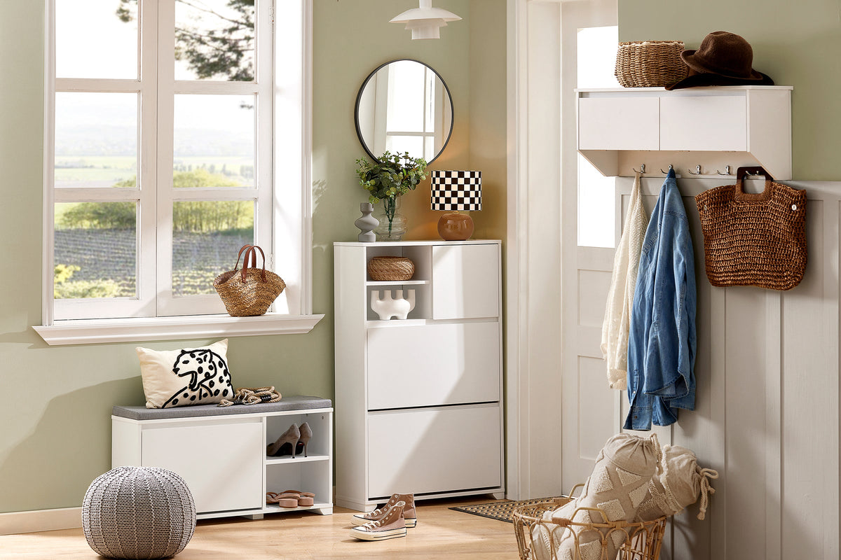 How to Organise Your Entryway for Autumn and Winter