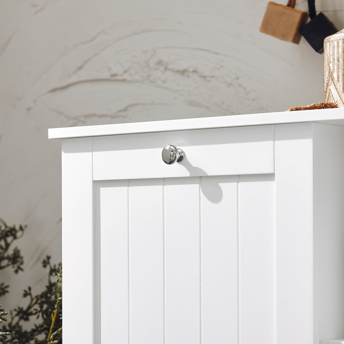 SoBuy BZR105-W, Laundry Cabinet Chest Bathroom Storage Cabinet with Laundry Basket, White