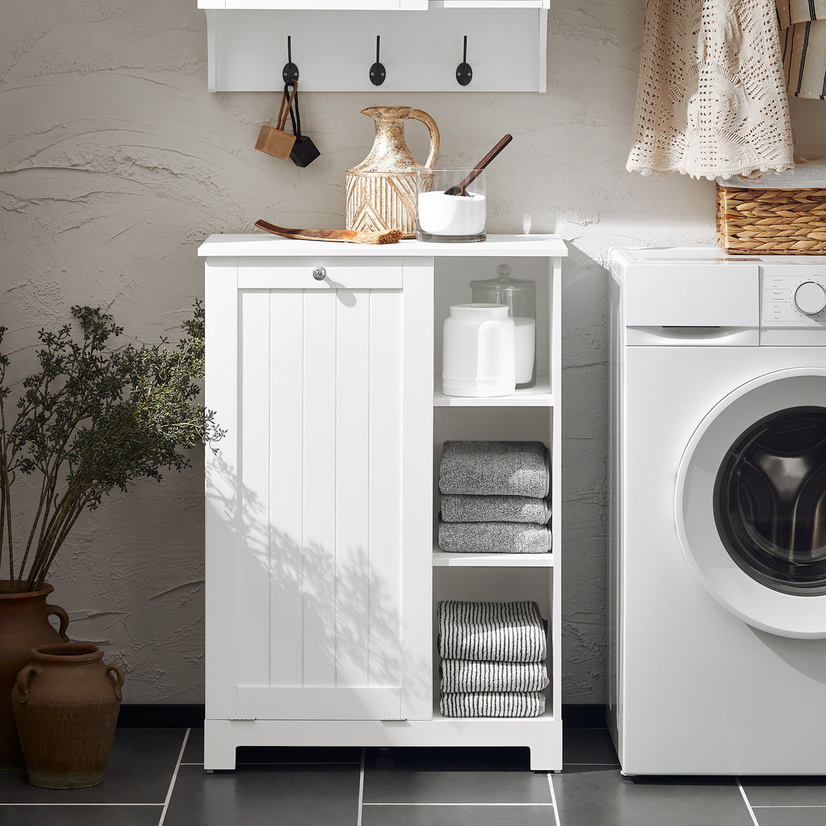 SoBuy BZR105-W, Laundry Cabinet Chest Bathroom Storage Cabinet with Laundry Basket, White