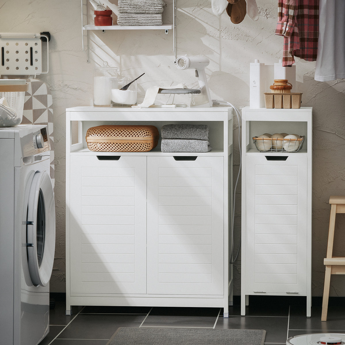 SoBuy BZR121-W, Bathroom Cabinet Bathroom Storage Cabinet Cupboard with 2 Doors, White