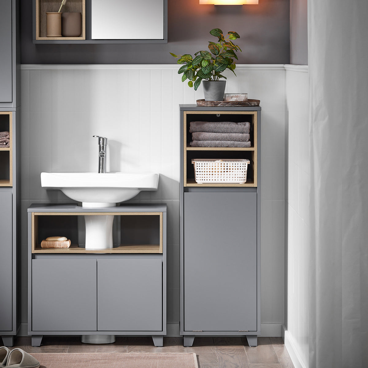 SoBuy BZR146-DG, Laundry Cabinet Laundry Chest Bathroom Storage Cabinet with Laundry Basket, Grey