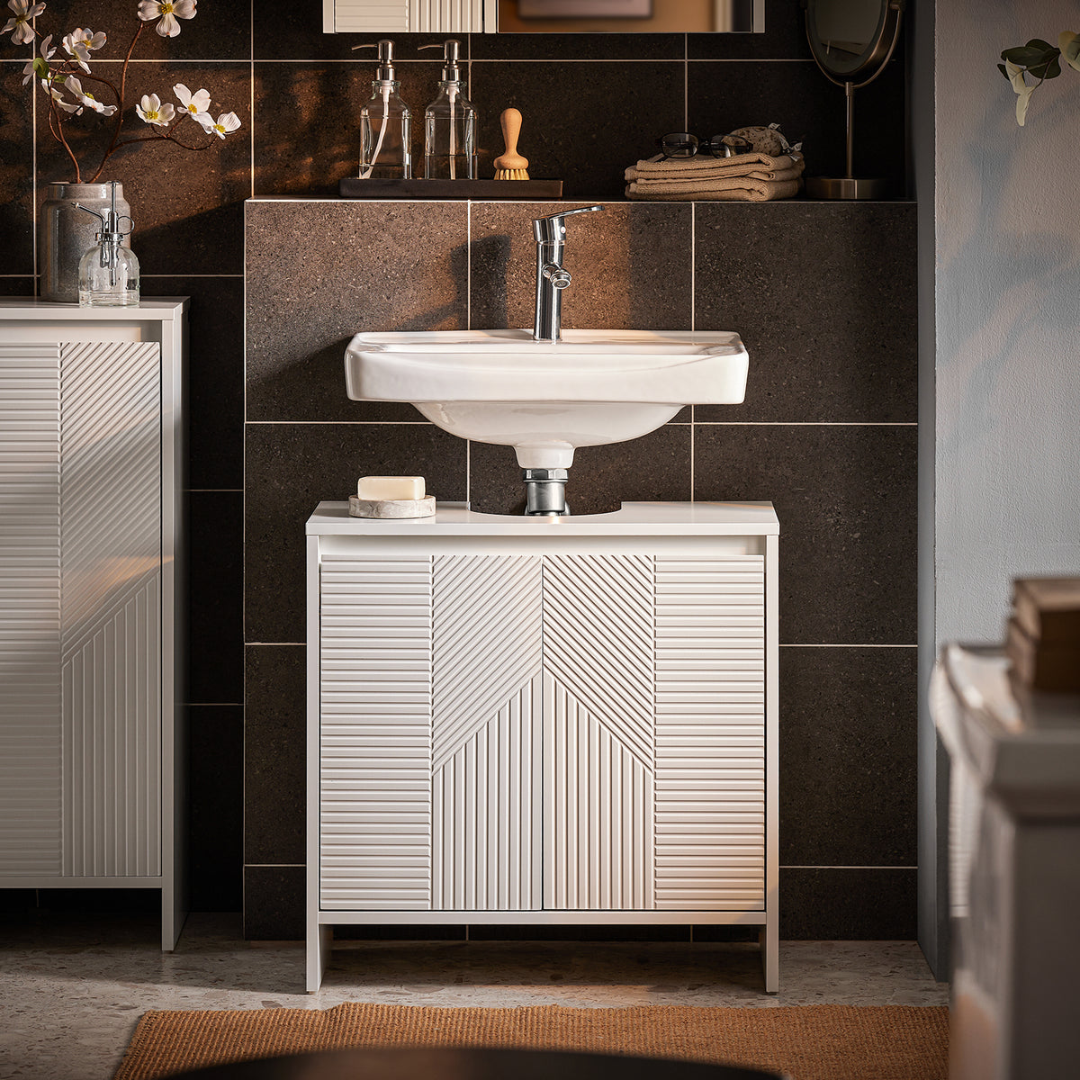 SoBuy BZR157-W, Under Sink Cabinet Bathroom Vanity Unit Bathroom Storage Cabinet with 2 Doors, White