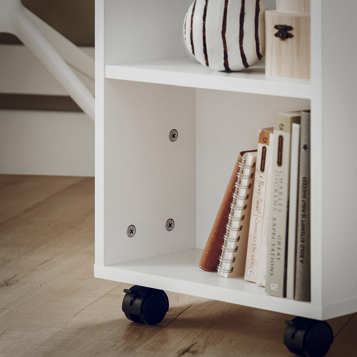 SoBuy FBT68-W, 3 Tiers Bookcase Storage Shelf on Wheels, Desk Side Printer Shelf, White