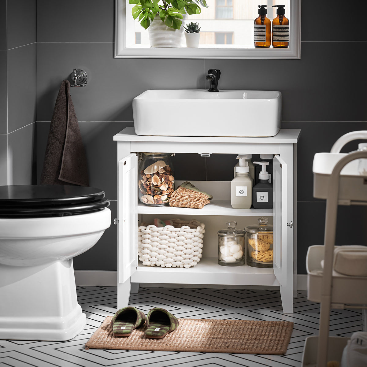 SoBuy FRG202-W, White Under Sink Bathroom Storage Cabinet with Doors, White