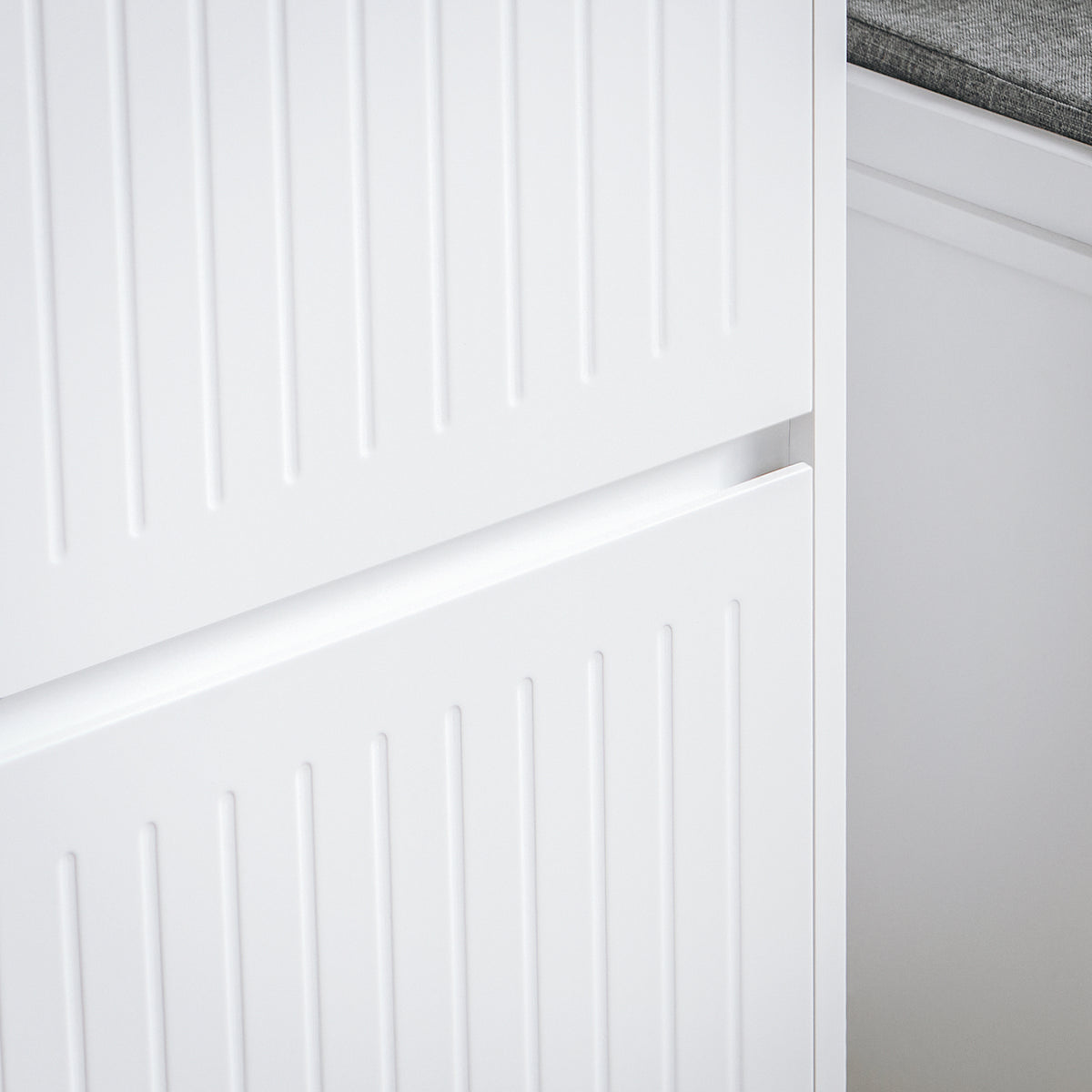 SoBuy FSR165-W pull-out top drawer for keys wallets hallway organisation white cabinet