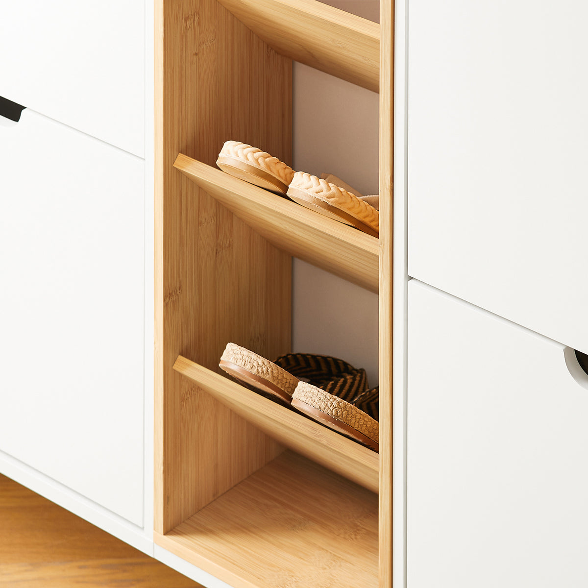 SoBuy FSR183-WN, 4 Flip-drawers 3 Open Shelves Shoe Cabinet Shoe Storage Cupboard, White and Natural