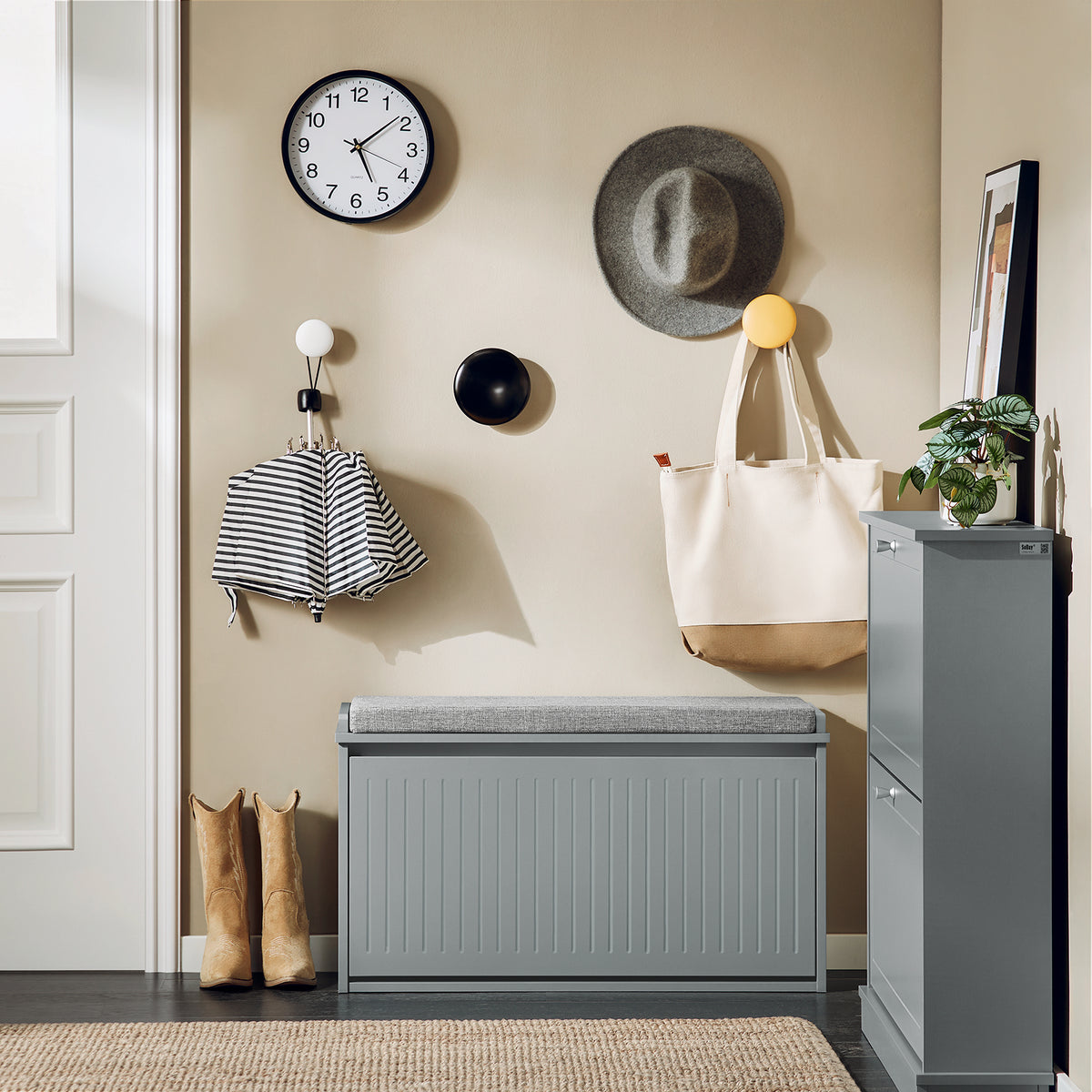 SoBuy FSR98-L-HG, Hallway Shoe Bench Shoe Rack Shoe Cabinet with Seat Cushion and Flip-drawer, Grey