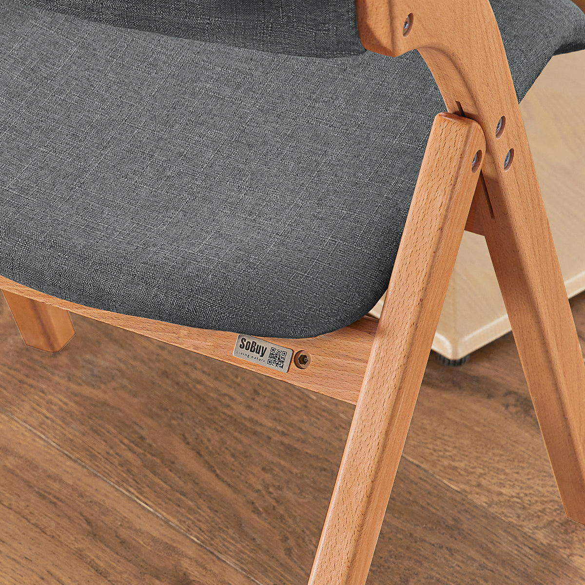 SoBuy FST92-SG breathable fabric padded seat close-up – removable cover on dark grey ergonomic folding chair