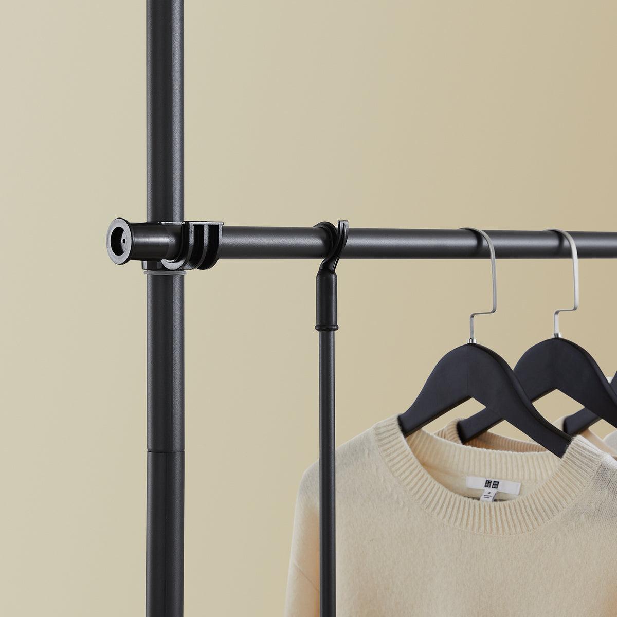 SoBuy KLS03-II-SCH, Telescopic Clothes Rail, Heavy Duty Clothes Rack, Adjustable Open Wardrobe with Hanging Rails for Bedroom, Walk-in Closet Black W (124–226) x H (200–295) cm