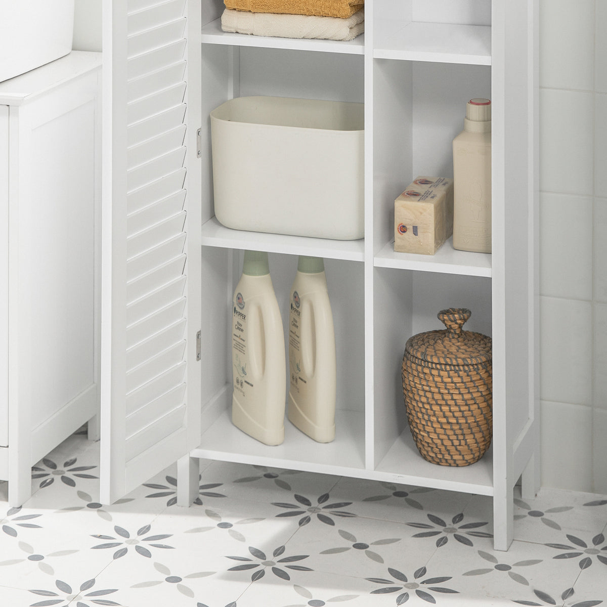 SoBuy BZR39-W, Bathroom Storage Cabinet Cupboard with 3 Shelves and 1 Shutter Door, White