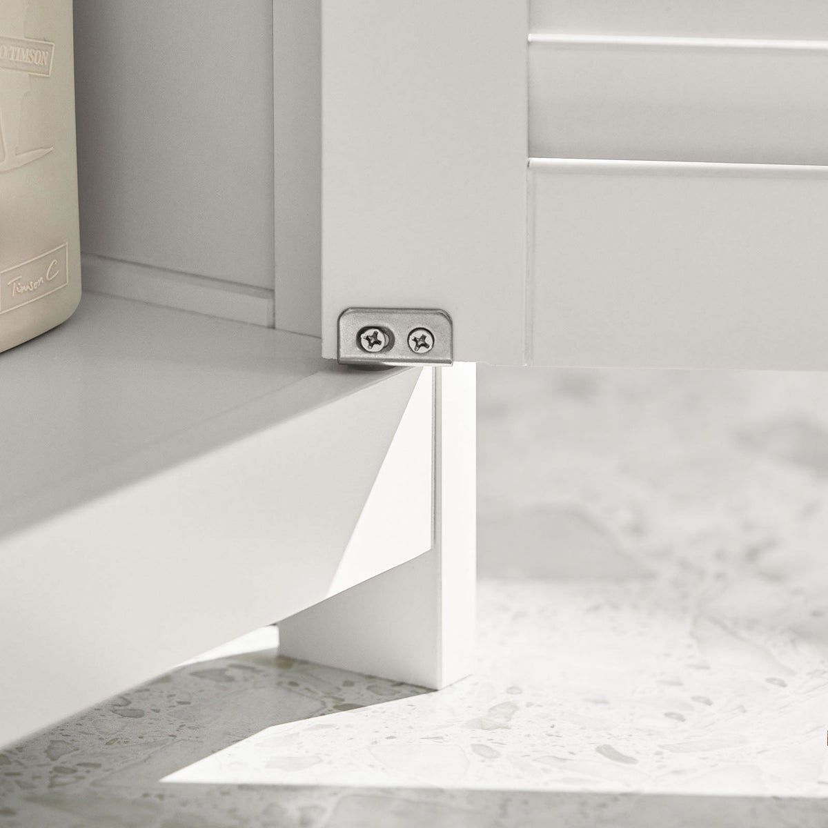 SoBuy FRG237-II-W, Under Sink Bathroom Cabinet with Adjustable Shelves, MDF Bathroom Storage Unit for Under Sink Storage, Anti-Mold Louvered Door, suitable for Pedestal Sinks, White, 60x58x35cm