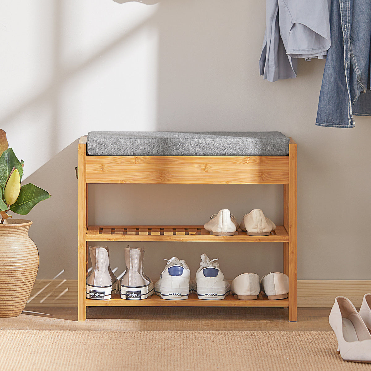 FSR49-N bamboo shoe bench in hallway entryway lifestyle scene