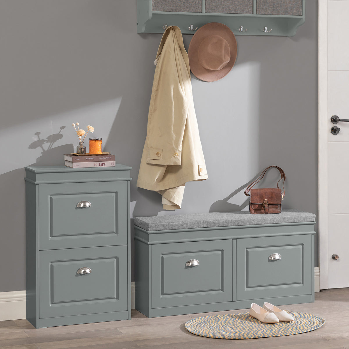 Pairs perfectly with FSR64-HG, FSR79-HG, FSR82-K-HG, FSR82-L-HG & FSR94-HG for a complete grey hallway set