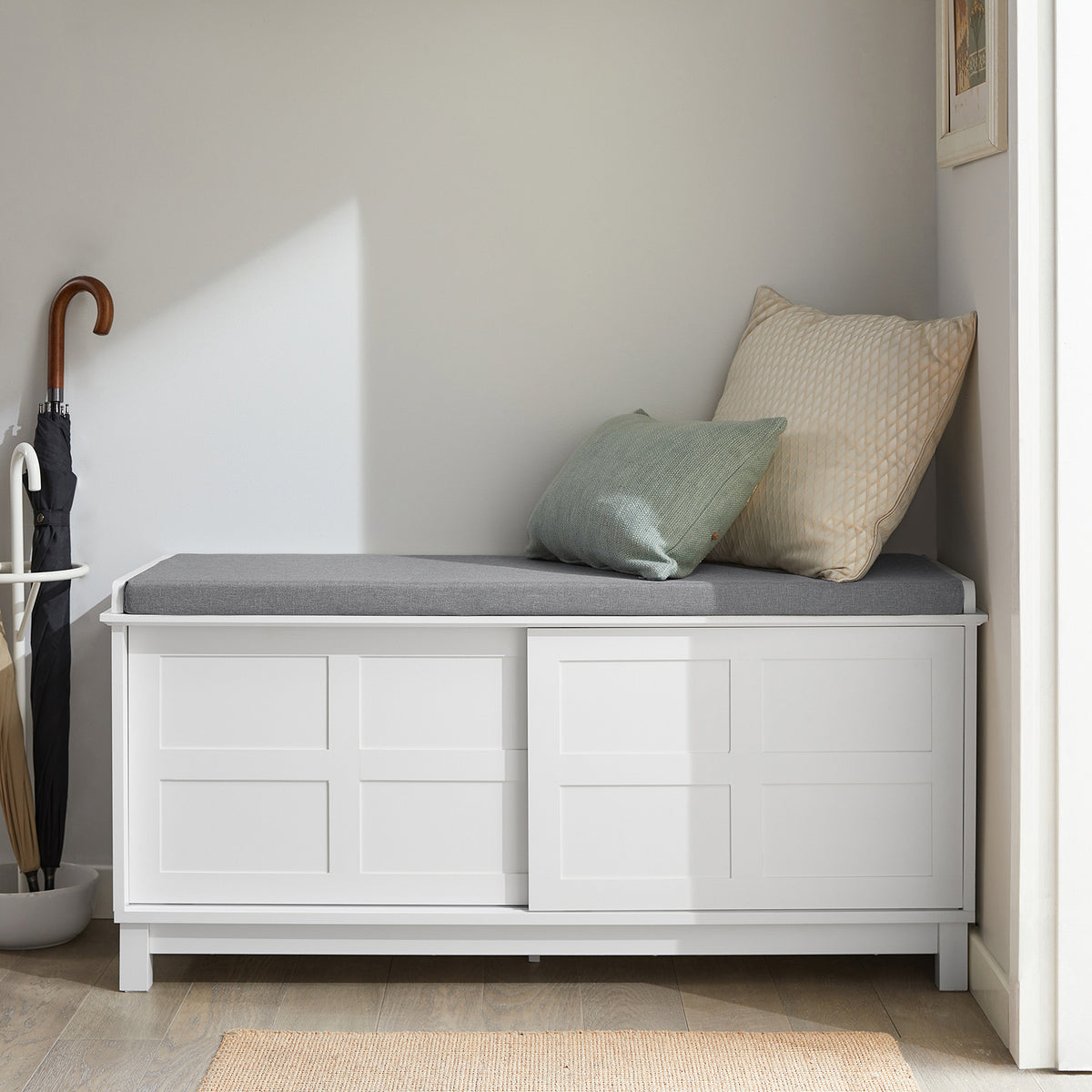 SoBuy FSR86-W, Shoe Bench Shoe Cabinet with 2 Sliding Doors and Seat Cushion, White