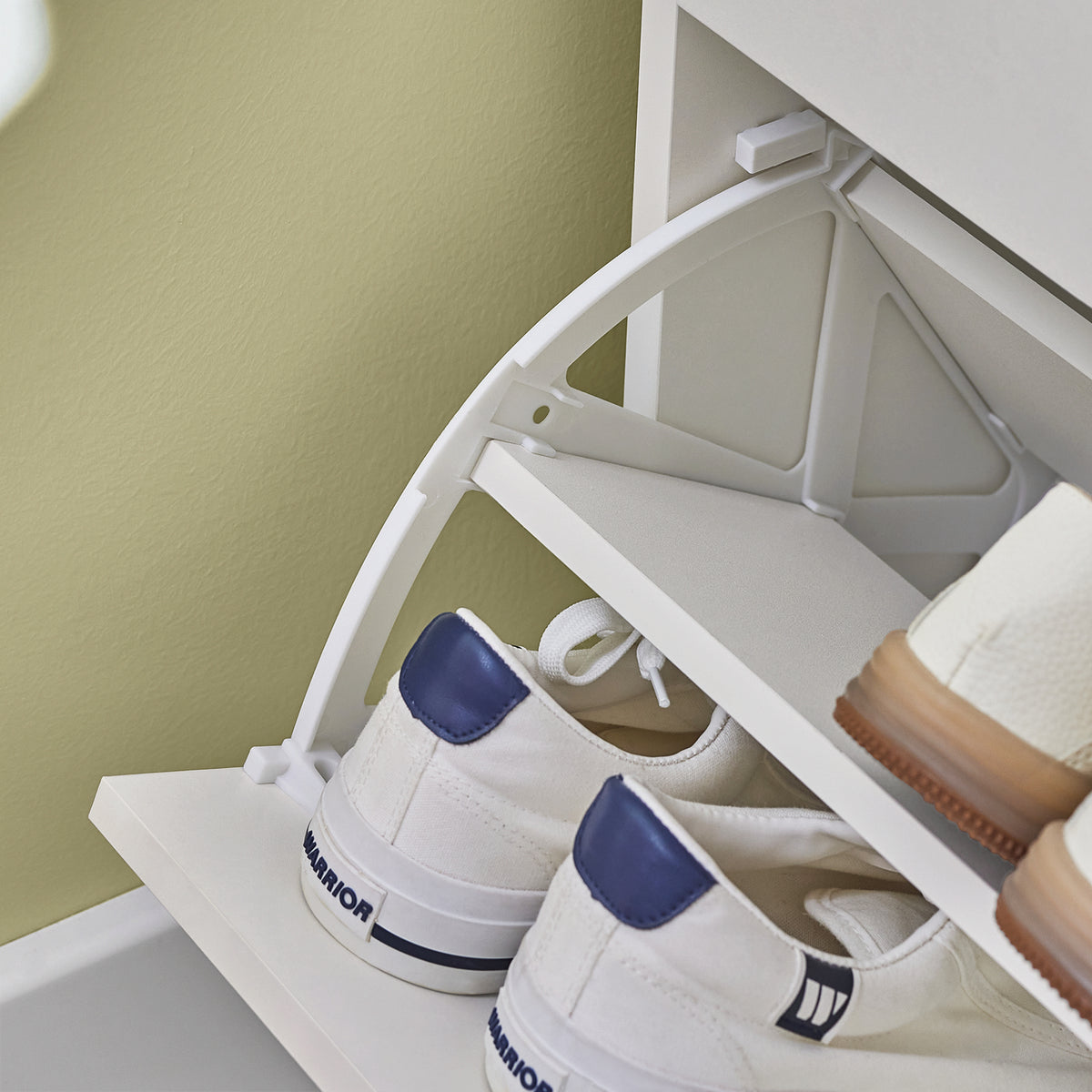 SoBuy FSR95-W, Shoe Rack Shoe Bench Shoe Cabinet with Folding Padded Seat & Flip-drawer, White