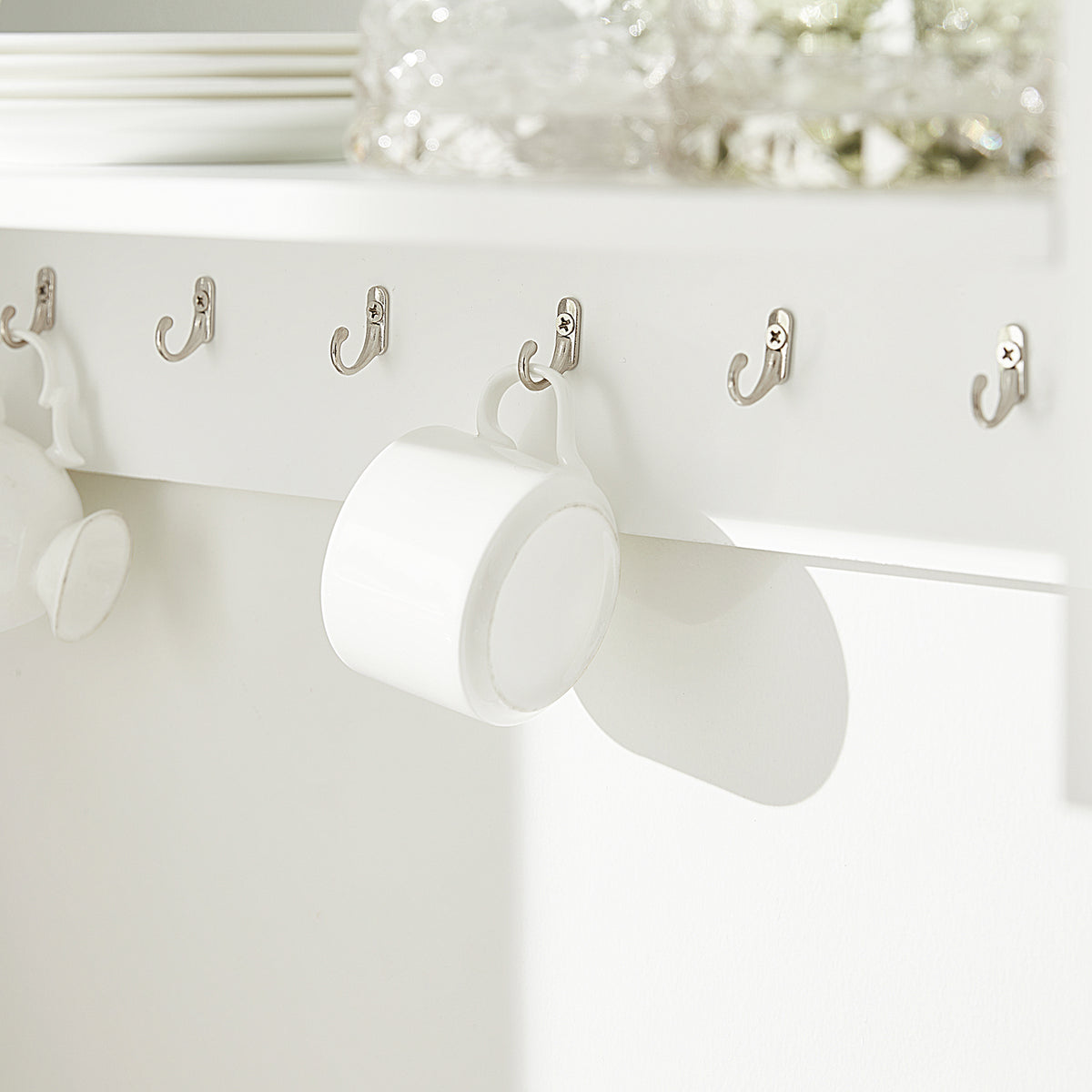 SoBuy KCR09-W cup hook close-up – one of 7 hooks for hanging cups mugs and utensils on white wall-mounted kitchen rack