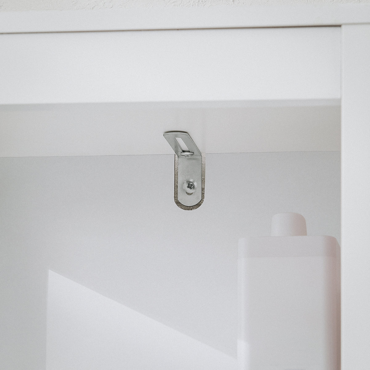 SoBuy BZR123-W, Bathroom Tall Cabinet Bathroom Storage Cabinet with Laundry Basket, White