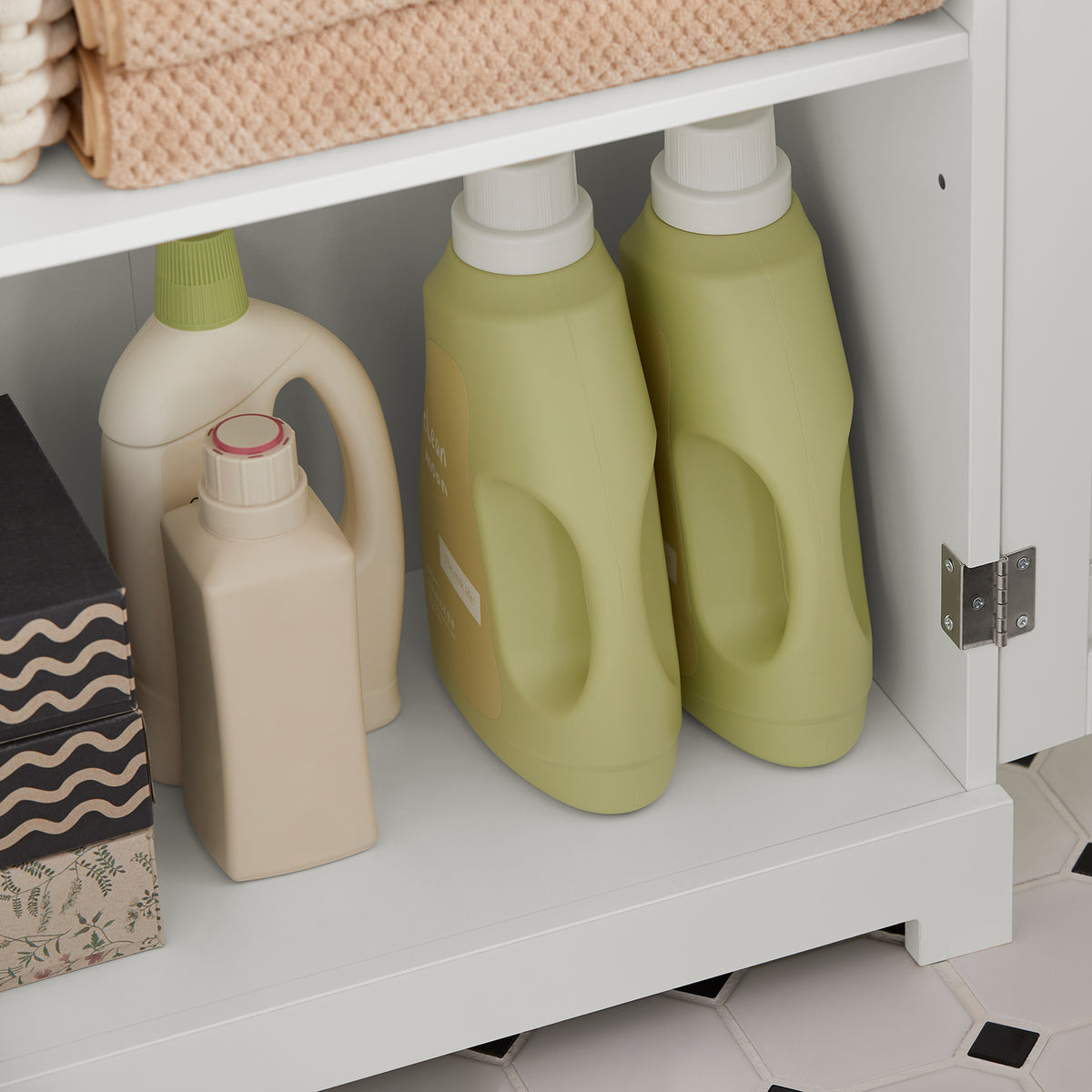 SoBuy BZR44-W,  Tall Cupboard Bathroom Storage Cabinet with 3 Shelves and 2 Doors, White