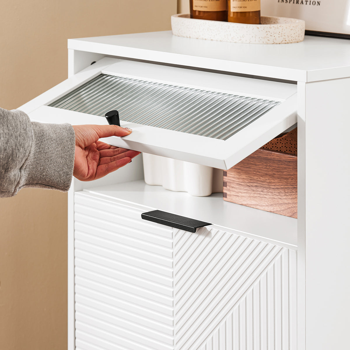 SoBuy FSB95-W, Shoe Cabinet Shoe Storage Cupboard with 2 Flip-drawers and 1 Glass Door, White