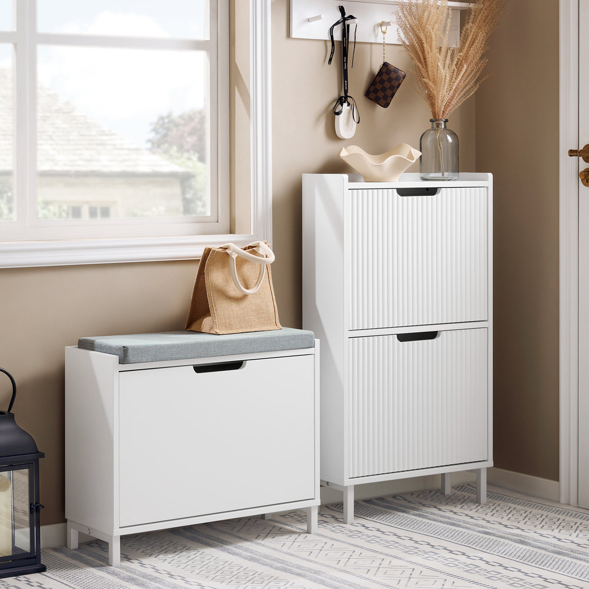 SoBuy FSR151-K-W, Hallway Shoe Bench Shoe Rack Shoe Cabinet with Seat Cushion and Flip-drawer, White
