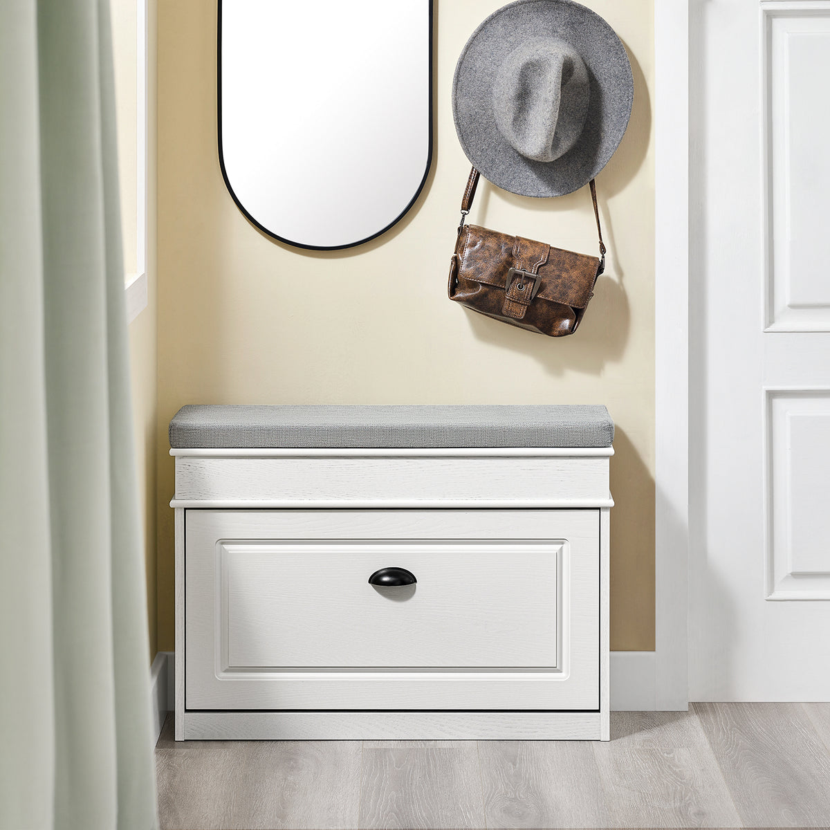 SoBuy FSR82-L-WG shoe storage bench with cushion in hallway setting – white vintage wood grain, mirror and accessories on wall