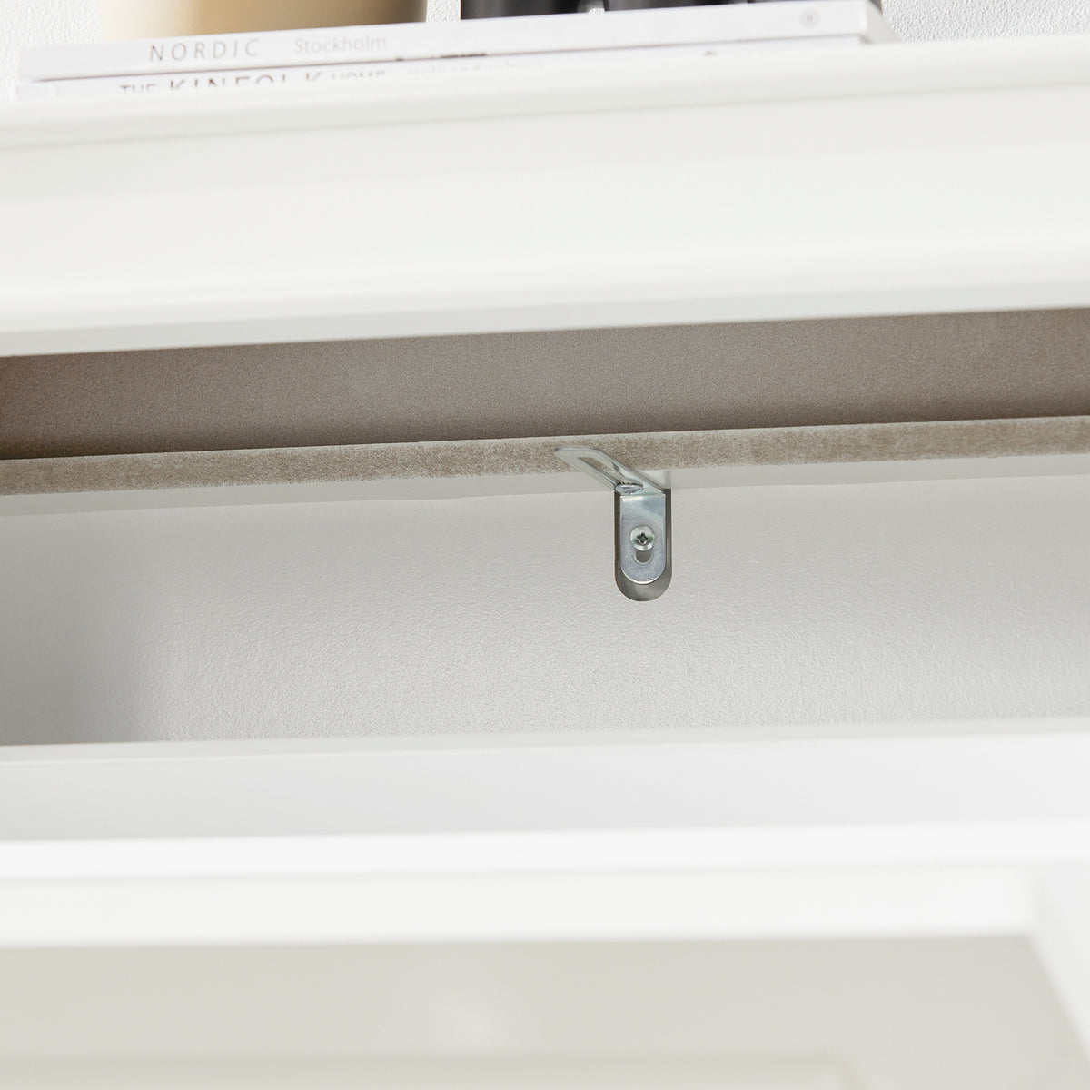 Anti-topple device at the back ensures safety for children and pets.