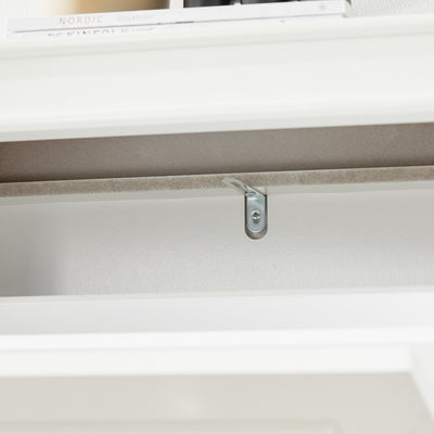 Anti-topple device at the back ensures safety for children and pets.