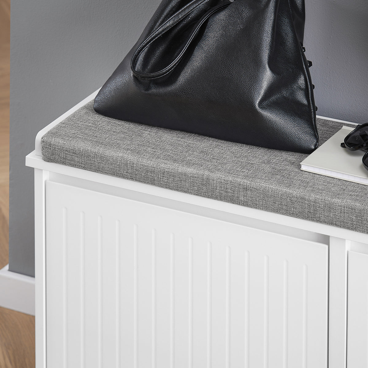 SoBuy FSR98-XL-W, Hallway Shoe Bench Shoe Rack Shoe Cabinet with Seat Cushion and 2 Flip-drawers, White