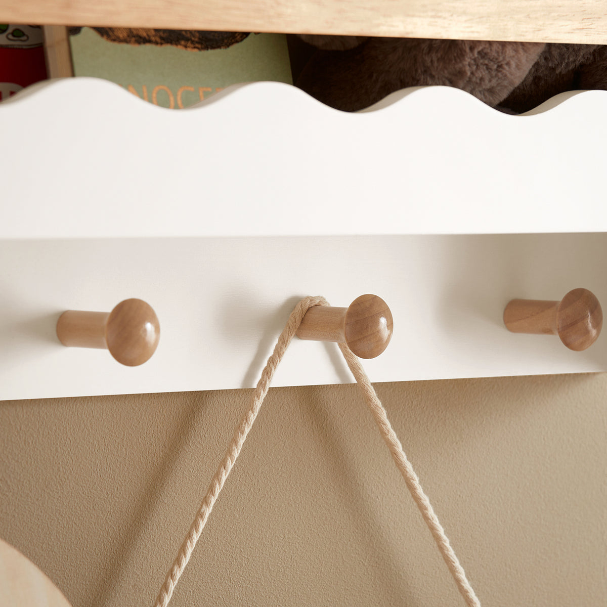 SoBuy KMB78-W, Wall Mounted Storage Shelf Children Kids Book Shelf Toy Shelf Coat Rack, White