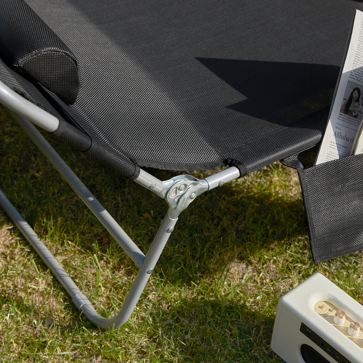 SoBuy OGS35-SCH, Textilene Reclining Folding Chair, Adjustable Back Camping Chair, Black