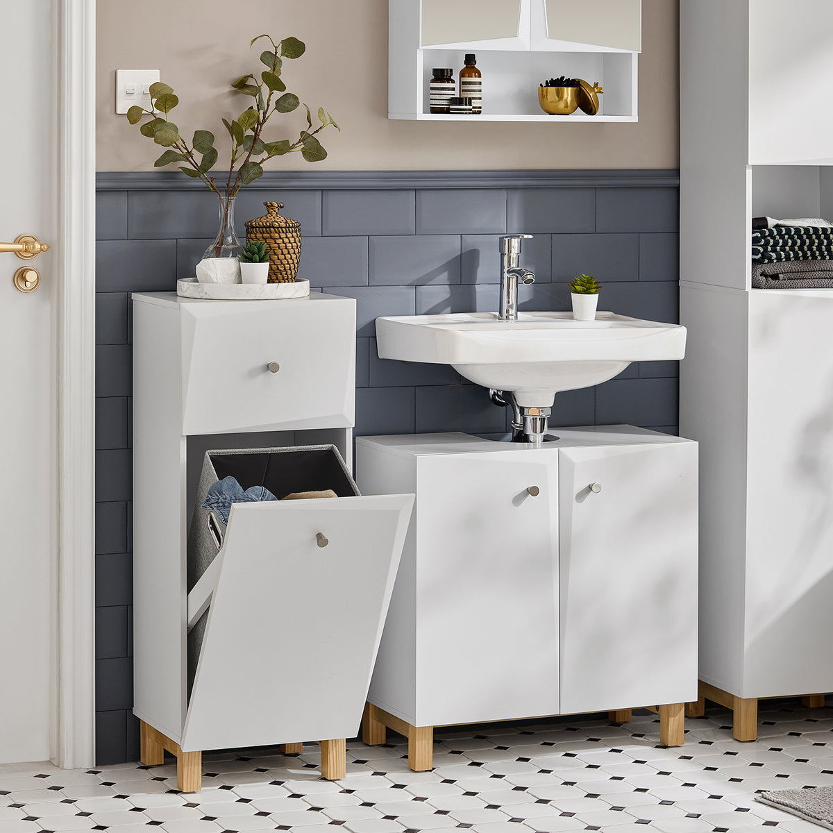 SoBuy BZR93-W, Laundry Cabinet Laundry Chest Bathroom Storage Cabinet, White