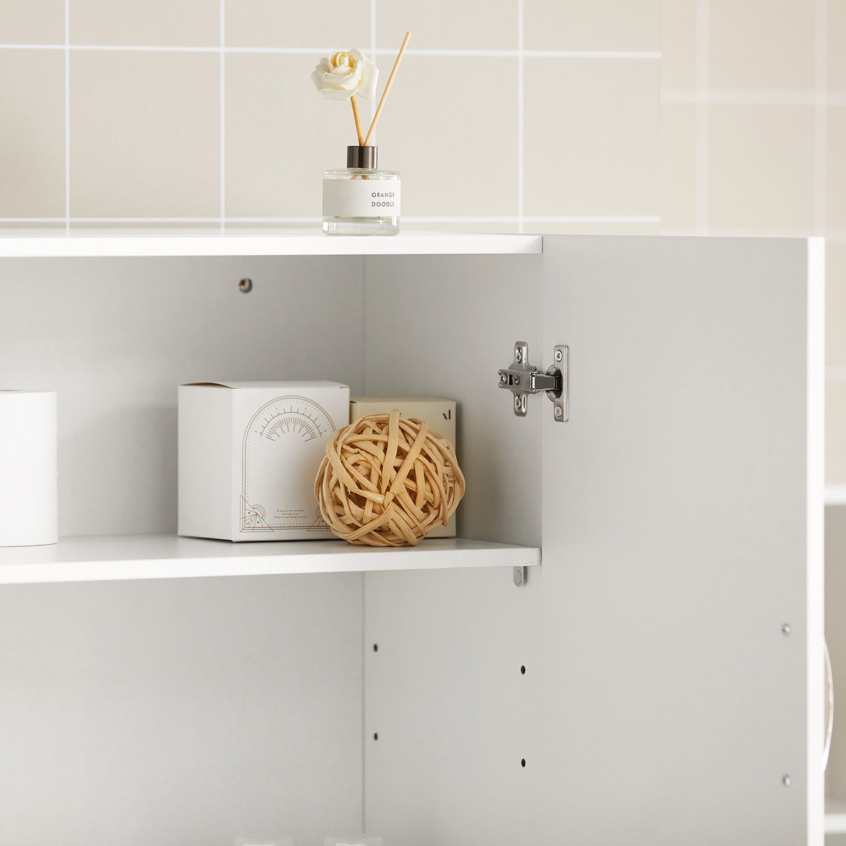 SoBuy FRG231-W, Bathroom Wall Cabinet Mounted Storage Unit with Adjustable Shelf and Door Small Slim Bathroom Cupboard for Towel & Toiletries, Ideal for Mirror Cabinet Replacement White 60x30x60 cm