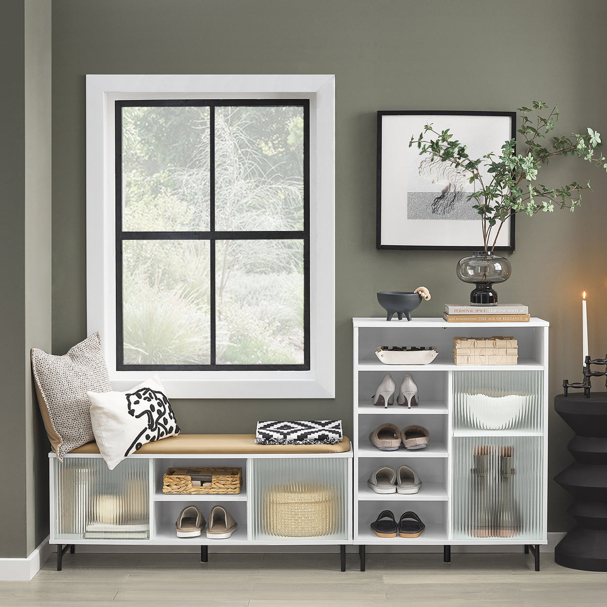 SoBuy FSR115-W, Hallway Storage Bench Shoe Cabinet With Glass Sliding Doors And Seat Cushion, White