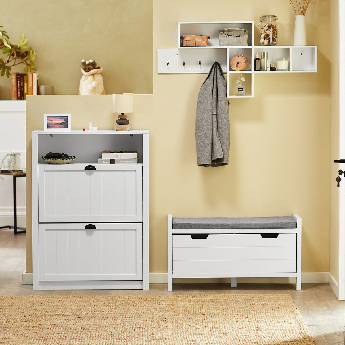 SoBuy FSR87-W, Shoe Cabinet Shoe Rack Shoe Cupboard with 1 Storage Compartment and 2 Drawers, White