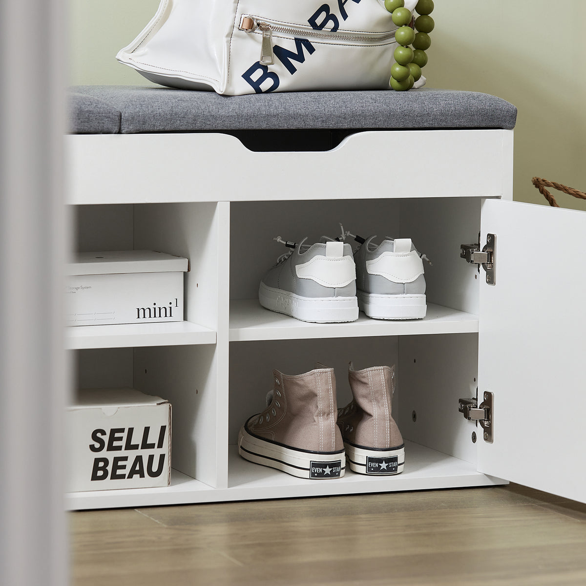 SoBuy FSR96-W, Shoe Rack with 2 Folding Padded Seats and 2 Doors, White