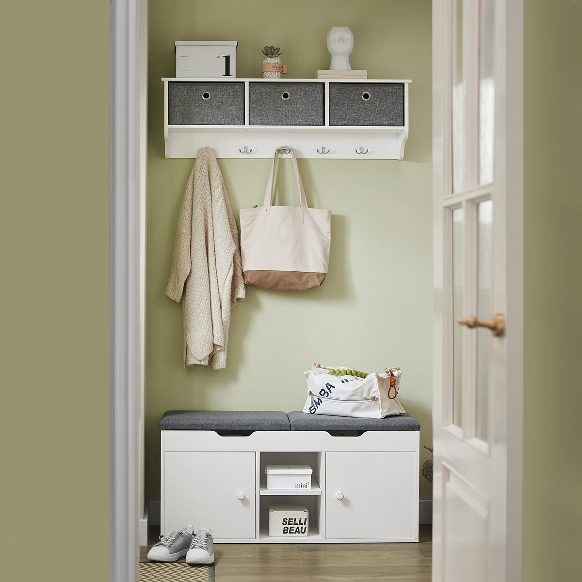 SoBuy FSR96-W, Shoe Rack with 2 Folding Padded Seats and 2 Doors, White