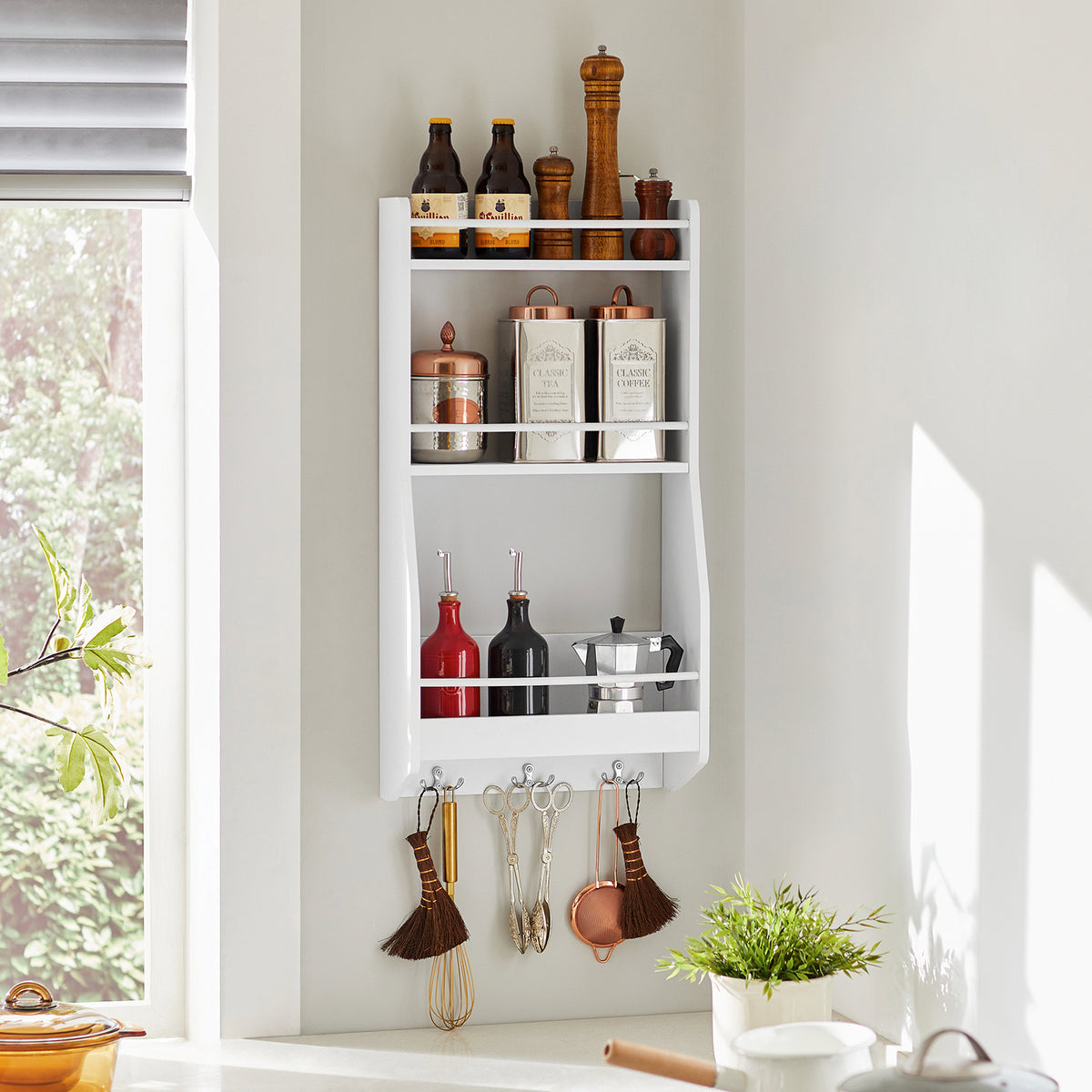 SoBuy KCR12-W, Kitchen Wall Shelf Spice Rack Wall Mounted Shelf Rack with 3 Shelves and 3 Hooks White W38 x D17 x H75cm