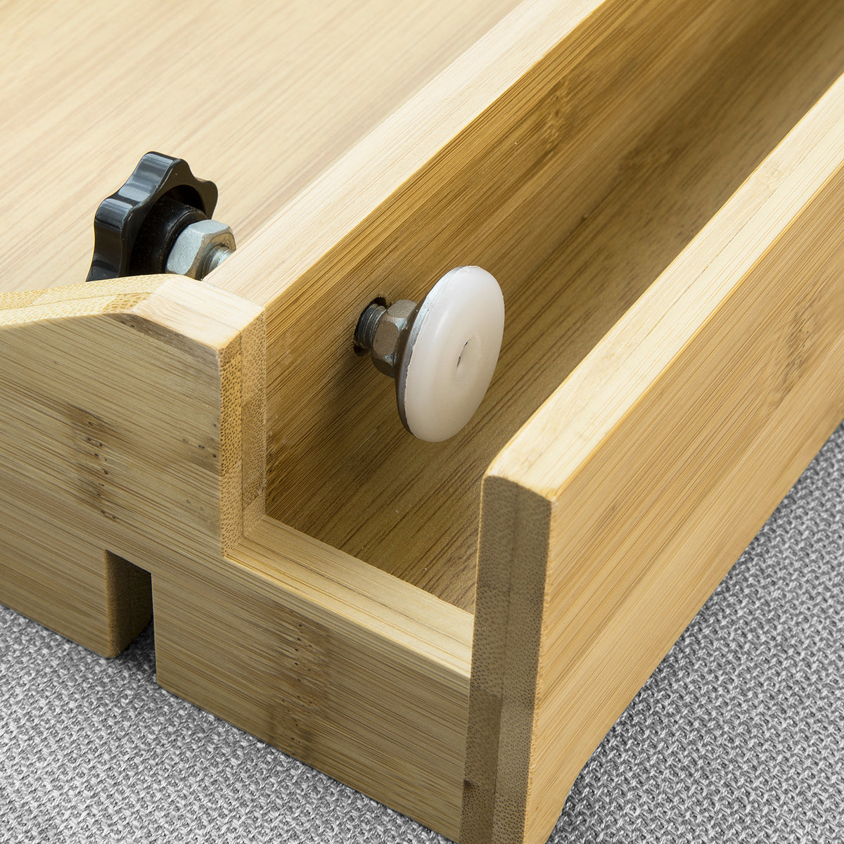 SoBuy NKD01-N, Bamboo Bedside Shelf Clip-on Hanging Shelf Table Tray, Wood